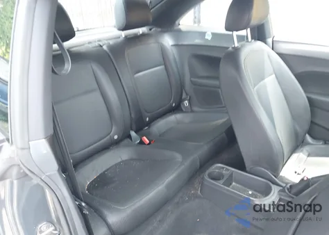 2012 Volkswagen Beetle 2.5L from USA, damaged, VIN 3VWHP7AT8CM628371